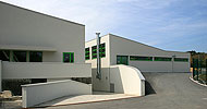 Réhabilitation et extension de la piscine à COUTANCES. Guy PREVEL, architecte.